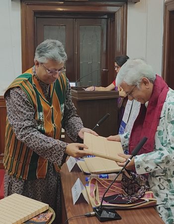 Shri Asis Khastagir welcomed by Prof. Sudip Basu, Director, VBGV in Grantha Alankaran : Past Present and Future 30.11.2025