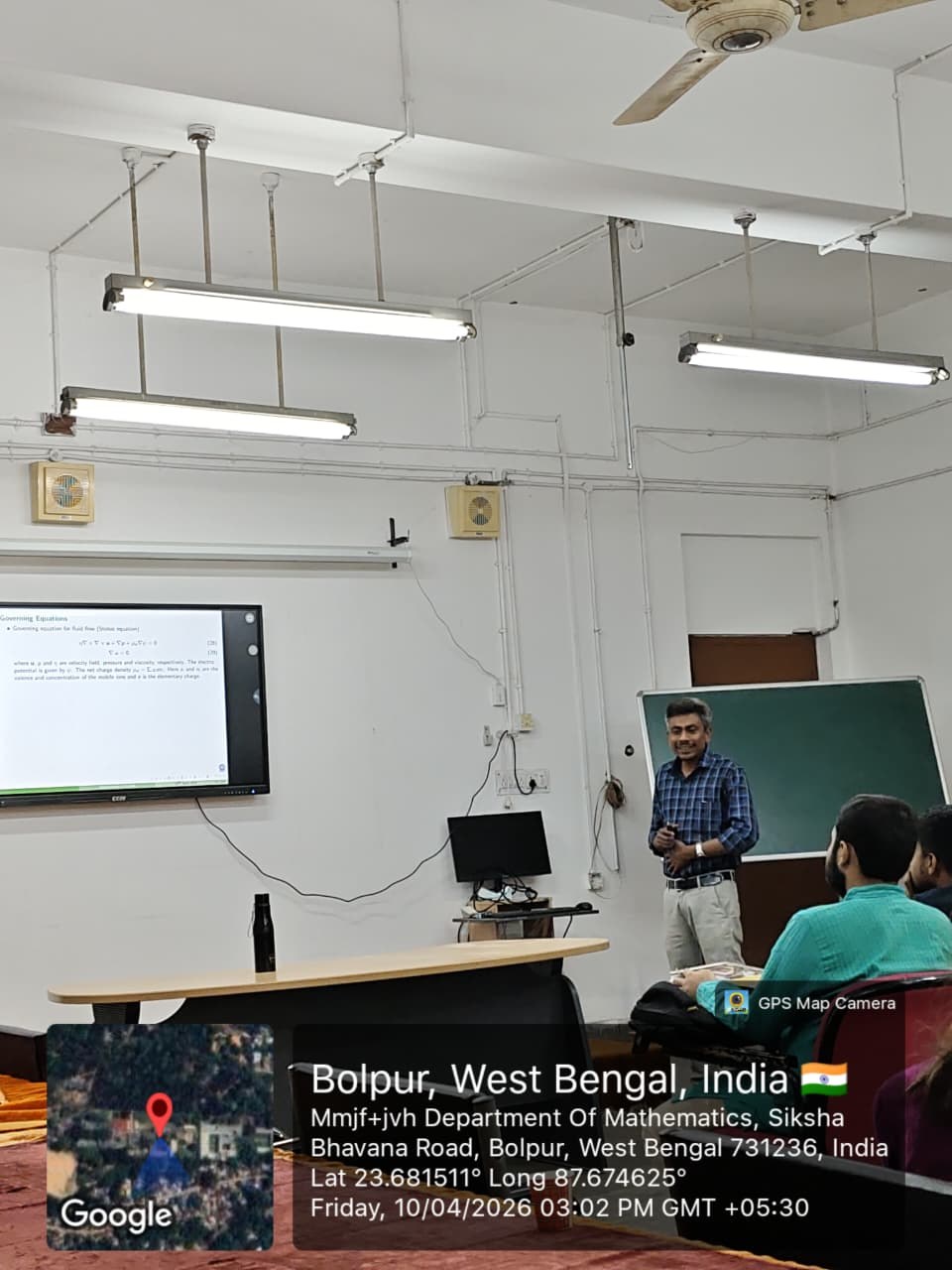 Additional seminar-room photograph from the departmental lecture on 10 April 2026.